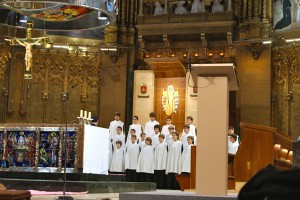 Знаменитый хор мальчиков в монастыре Монтсеррат (Испания)