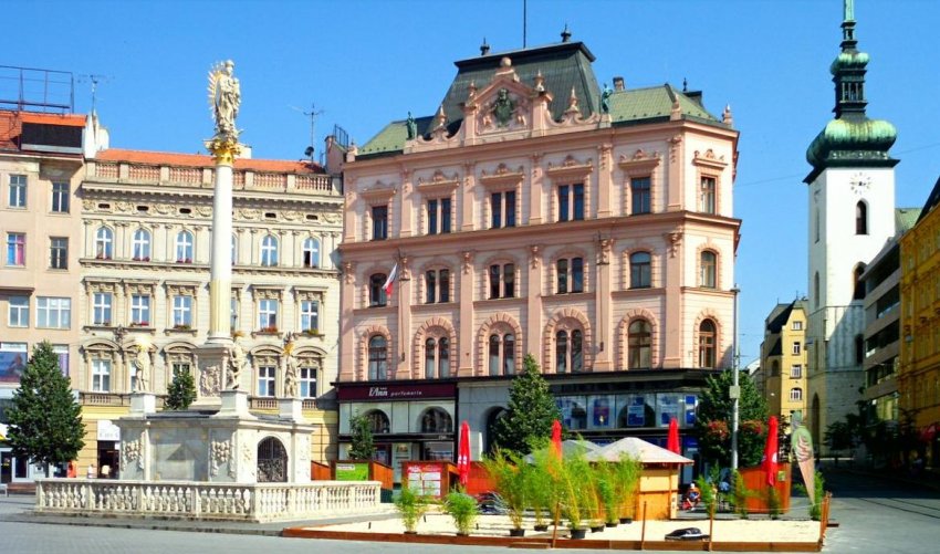 Фото достопримечательностей Словакии: Площадь Свободы в Брно