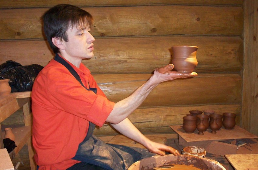 Фото достопримечательностей Европейской части России: Гончар Иван Сабия в Этномире