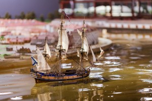 Корабли в Петровской акватории выполнены очень детально