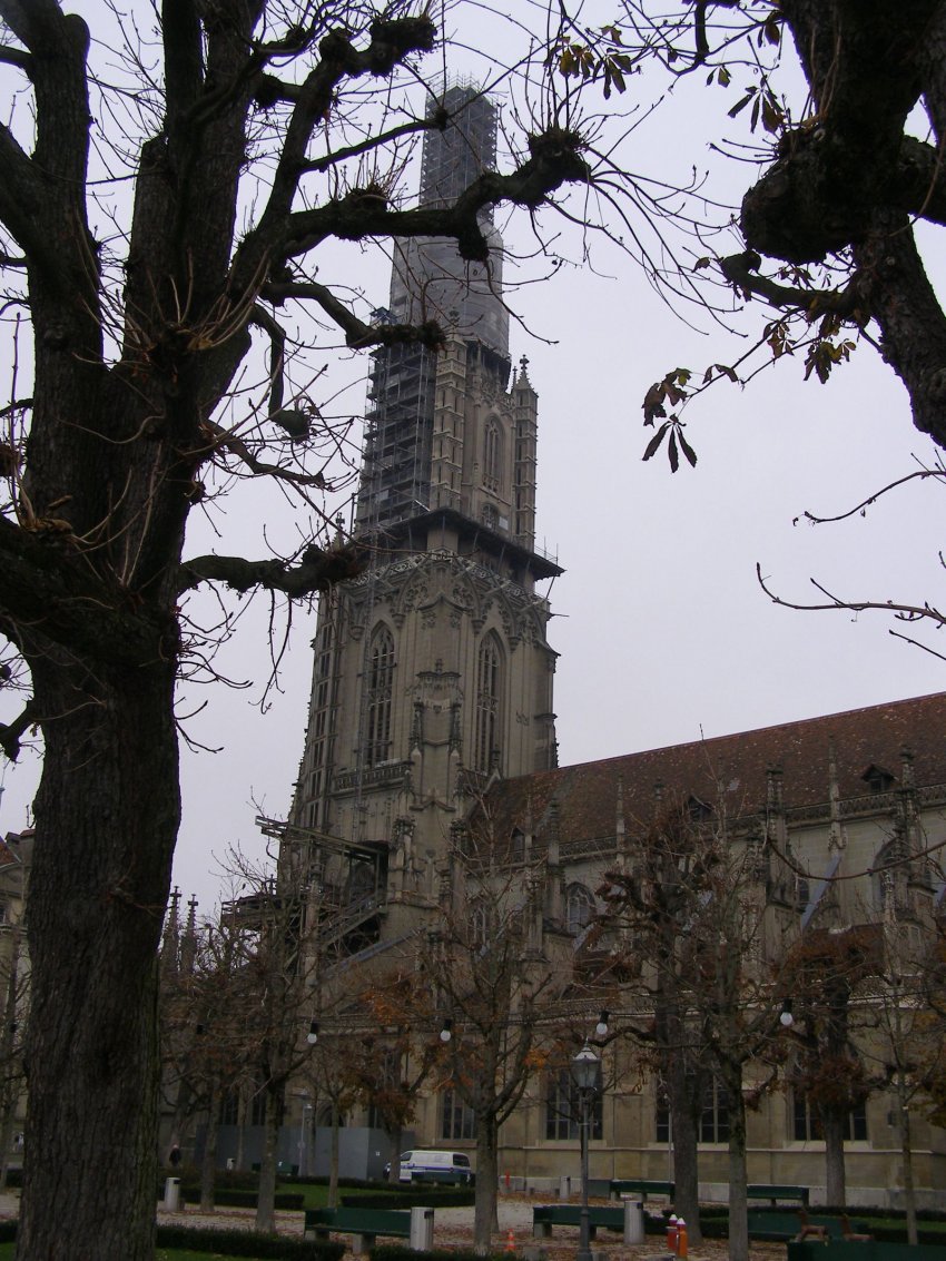 Фото достопримечательностей Швейцарии: Кафедральный собор Мюнстер