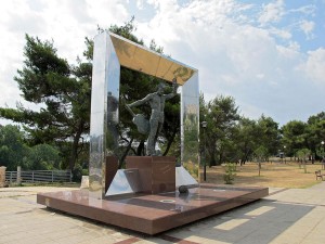 Памятник В. Высоцкому в Подгорице (Черногория)