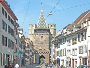 Ворота Шпалентор с обратной стороны (Швейцария)