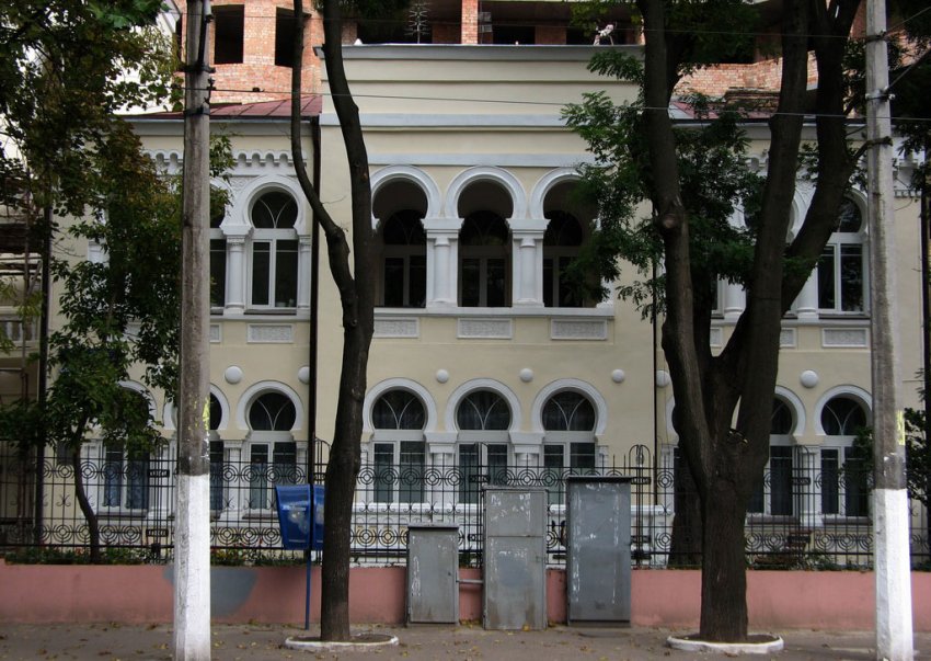 Фото достопримечательностей Одессы и Одесской области: Отреставрированная дача Макареско