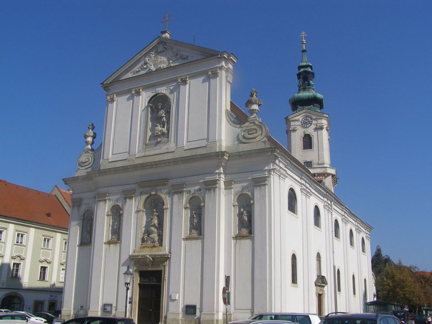 Фото достопримечательностей Австрии: Костел Пресвятой Троицы в Брукке