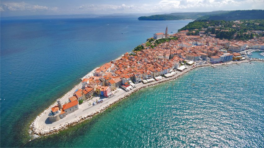 Фото достопримечательностей других стран Европы: Порторож &mdash; город тысячи красных крыш