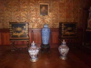 Уникальные обои в комнатах замка Морицбург сделаны из кожи (Германия)