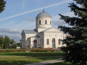 Величественная Успенская церковь в Коропе (Чернигов и область)