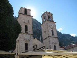 Башни собора святого Трифона (Черногория)