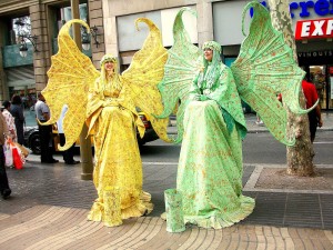 На Ла Рамбла встретить сказочных персонажей - обычное дело (Барселона)