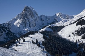 Пологие спуски Гштада для начинающих и лыжников среднего уровня мастерства (Швейцария)