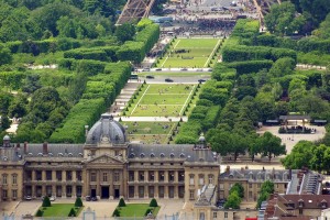 Марсово поле - один из самых знаменитых парков Парижа