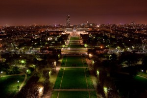 Париж. Ночное Марсово поле (Париж)