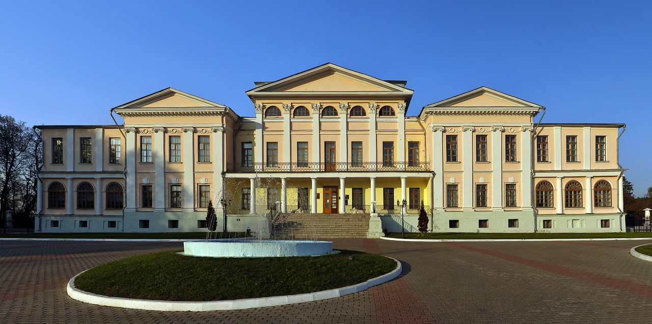 Фото достопримечательностей Москвы и Подмосковья: Усадьба Дубровицы