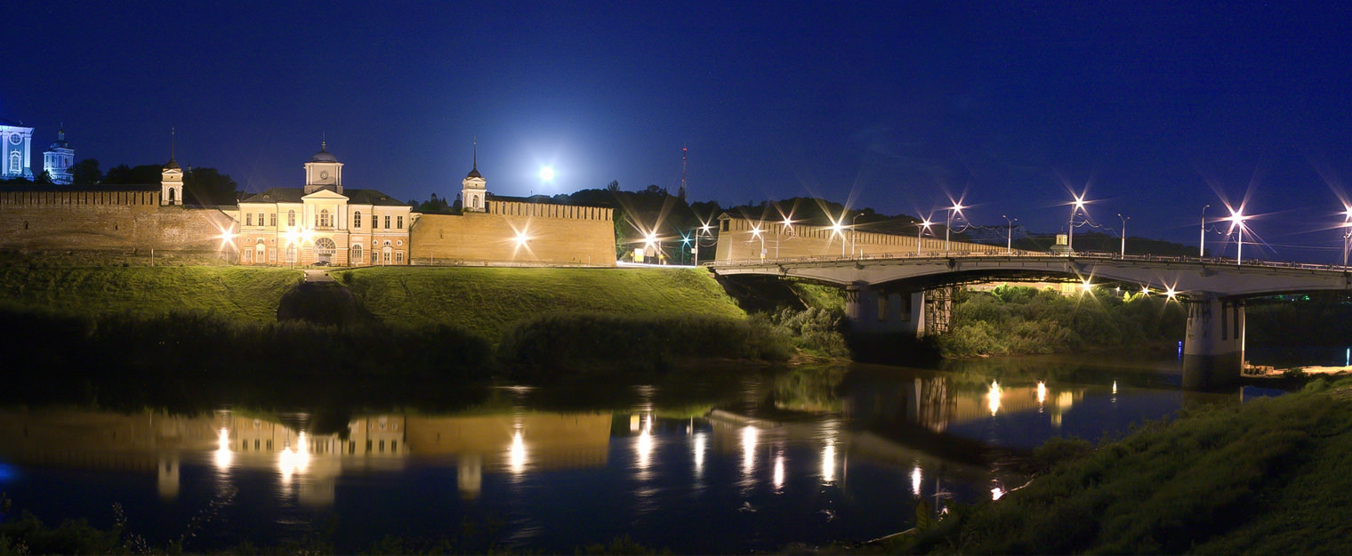 Фото достопримечательностей Европейской части России: Панорама смоленского кремля