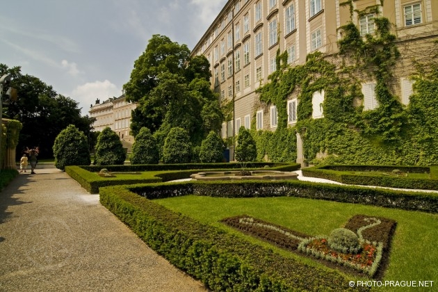 В Праге открылись для посещения Южные сады