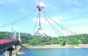 Канатная дорога через Днепр появилась в Киеве 