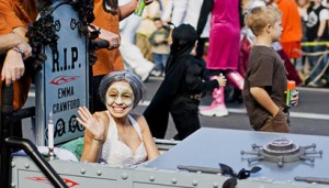 В Колорадо на Хэлоуин проводятся гонки на гробах