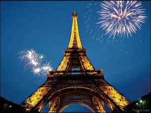 На Эйфелевой башне открылась стеклянная смотровая площадка