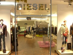 Итальянским магазинам разрешено работать круглосуточно