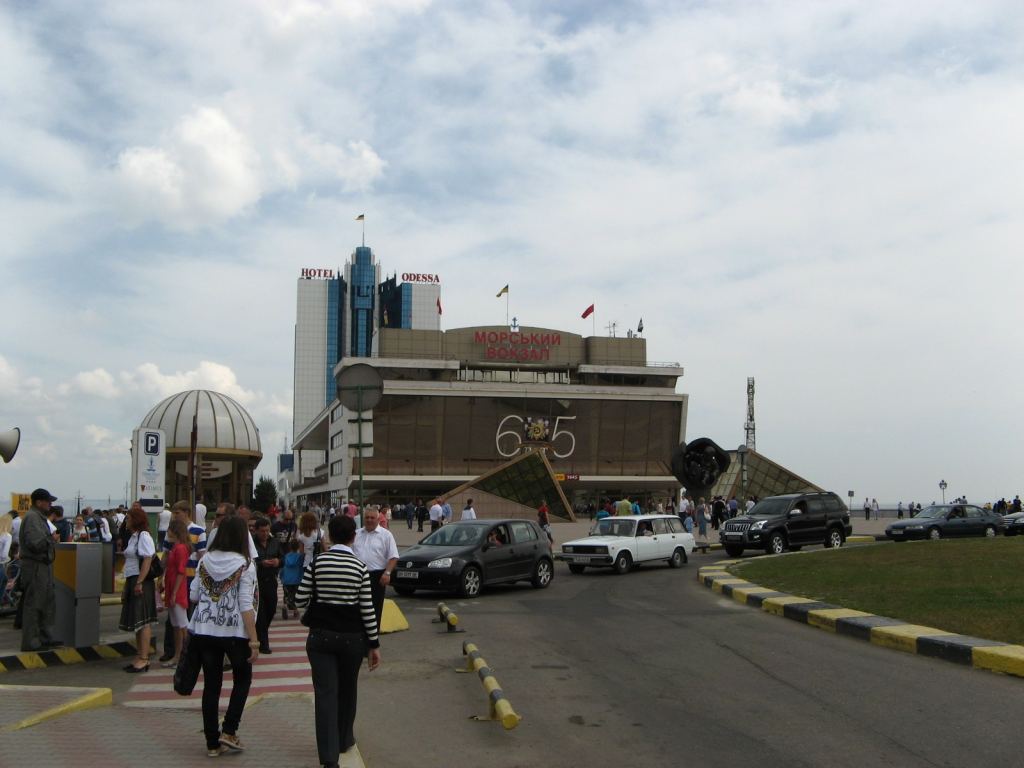 На Морвокзале - 9 мая. Празднование 65-летия Победы в Одессе