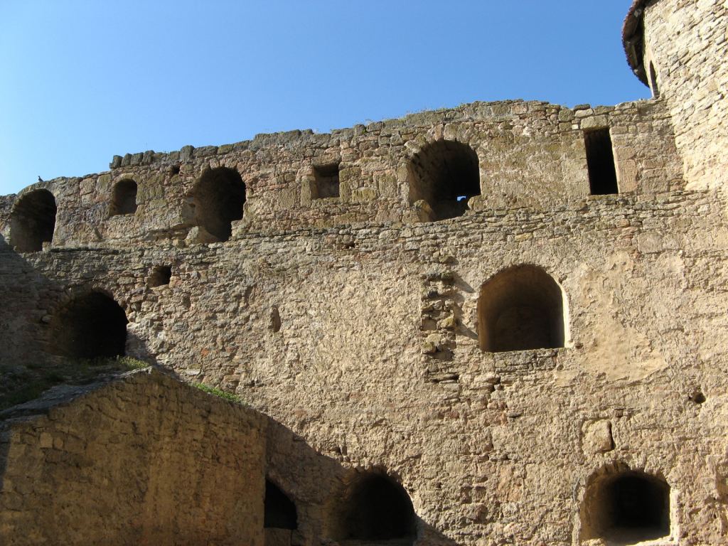 Внутри цитадели - Аккерманская крепость (Белгород-Днестровский)