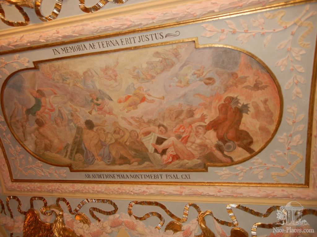 Фреска на стене в судном зале - Братислава, экспозиция художественных ремёсел