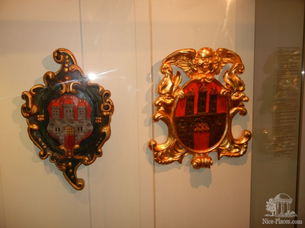 Оформление гербов - Братислава, экспозиция художественных ремёсел