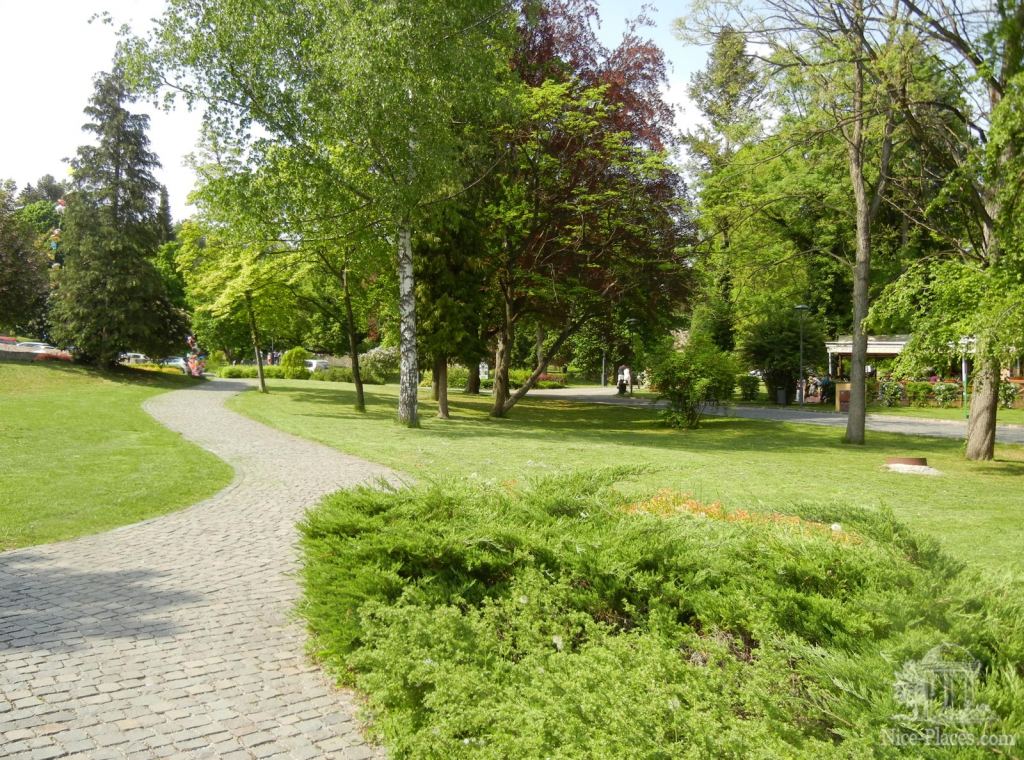 Фото 2 - Бойницкий замок - сказочное место Словакии