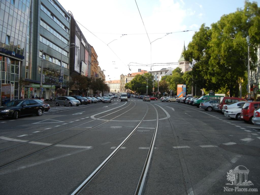 Площадь Народного восстания (SNP) - Братислава - столица Словакии