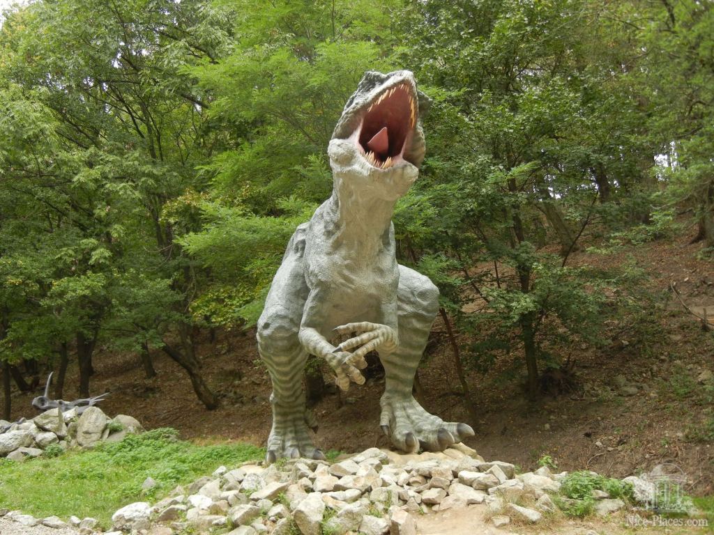 Житель Дино-парка - Братиславский зоопарк - взгляд на таинства природы