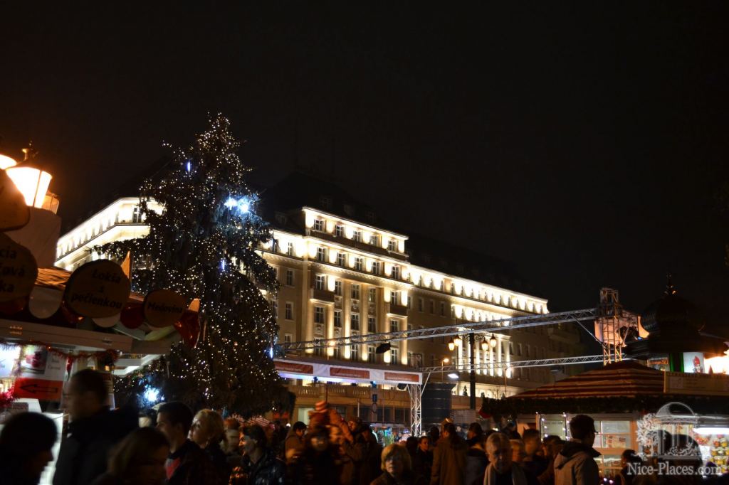 Фото 17 - Ночная и рождественская Братислава