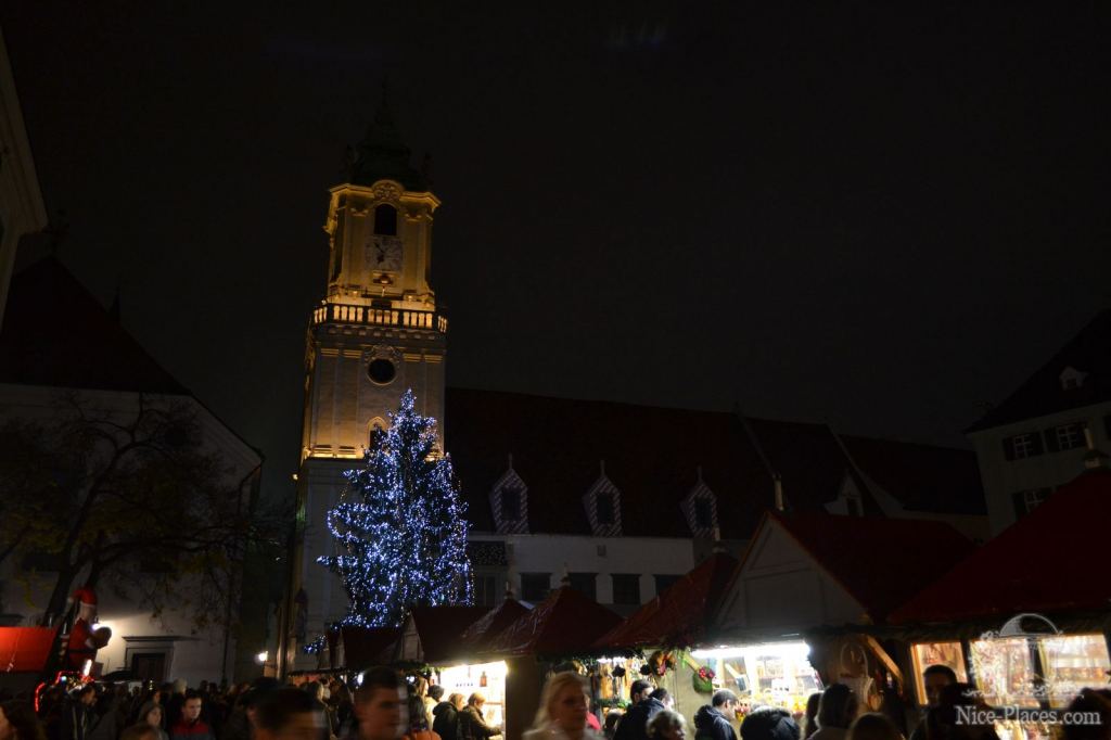 Фото 33 - Ночная и рождественская Братислава