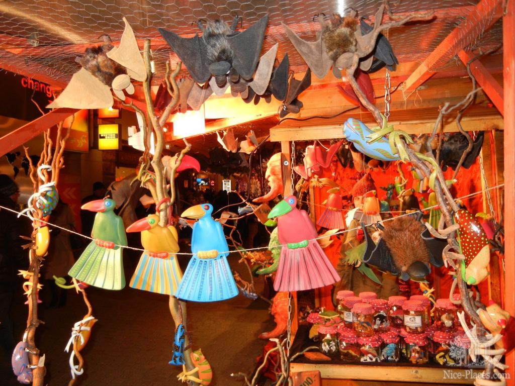 Рождественская ярмарка на площади Вёрёшмарть (Vörösmarty tér) в Будапеште - Рождественская ярмарка в Будапеште