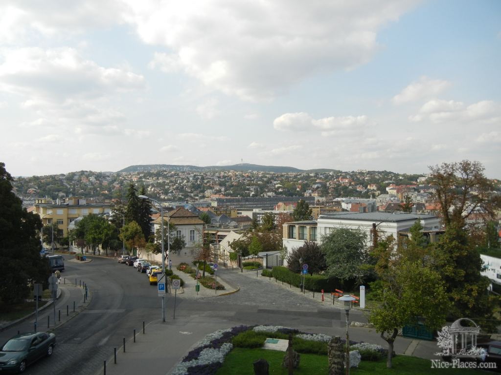 Вид с ворот Буды на окрестности - Будапешт - район Буда (старый город)