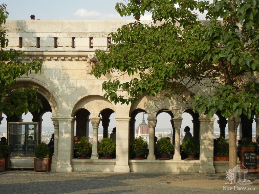 Галерея Рыбацкого бастиона - Будапешт - район Буда (старый город)