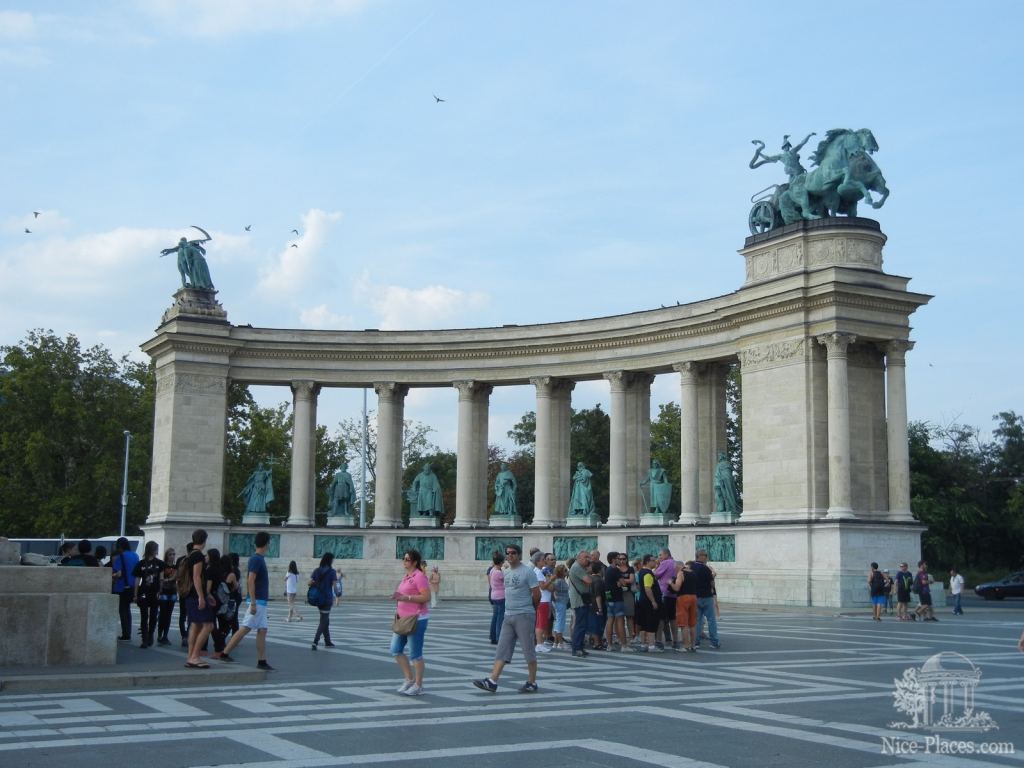 Фото 5 - Будапешт: площадь Героев, Вайдахуняд