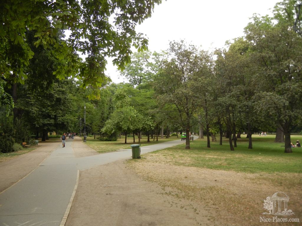 Фото 25 - Будапешт: площадь Героев, Вайдахуняд