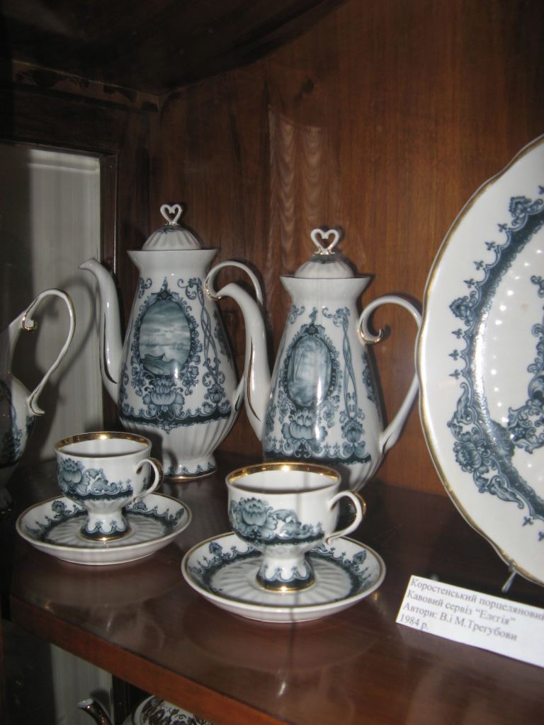 Голубой фаянс - Ильичевск и музей фарфора