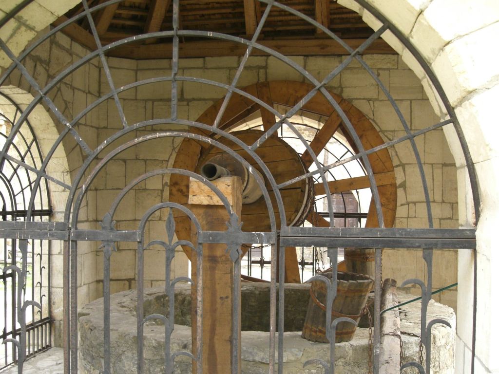 Колодец в Хотинской крепости - Хотинская крепость (фотографии EVG'а)