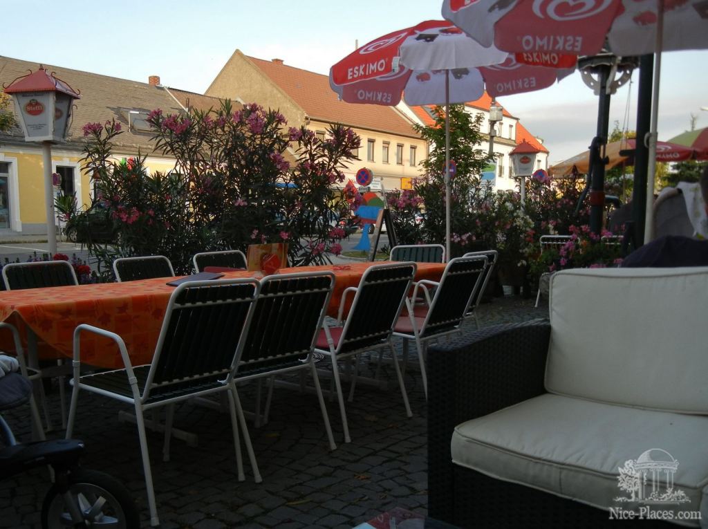 Возвращаемся обратно и останавливаемся в уютной кафешечке - Киттзее, или как выглядит Австрийская деревня