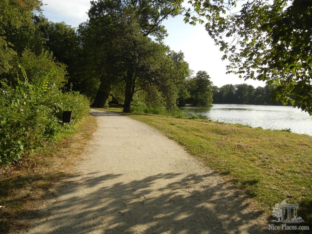 Фото 57 - Ледницкий замок в Чехии. Часть 2. Парк