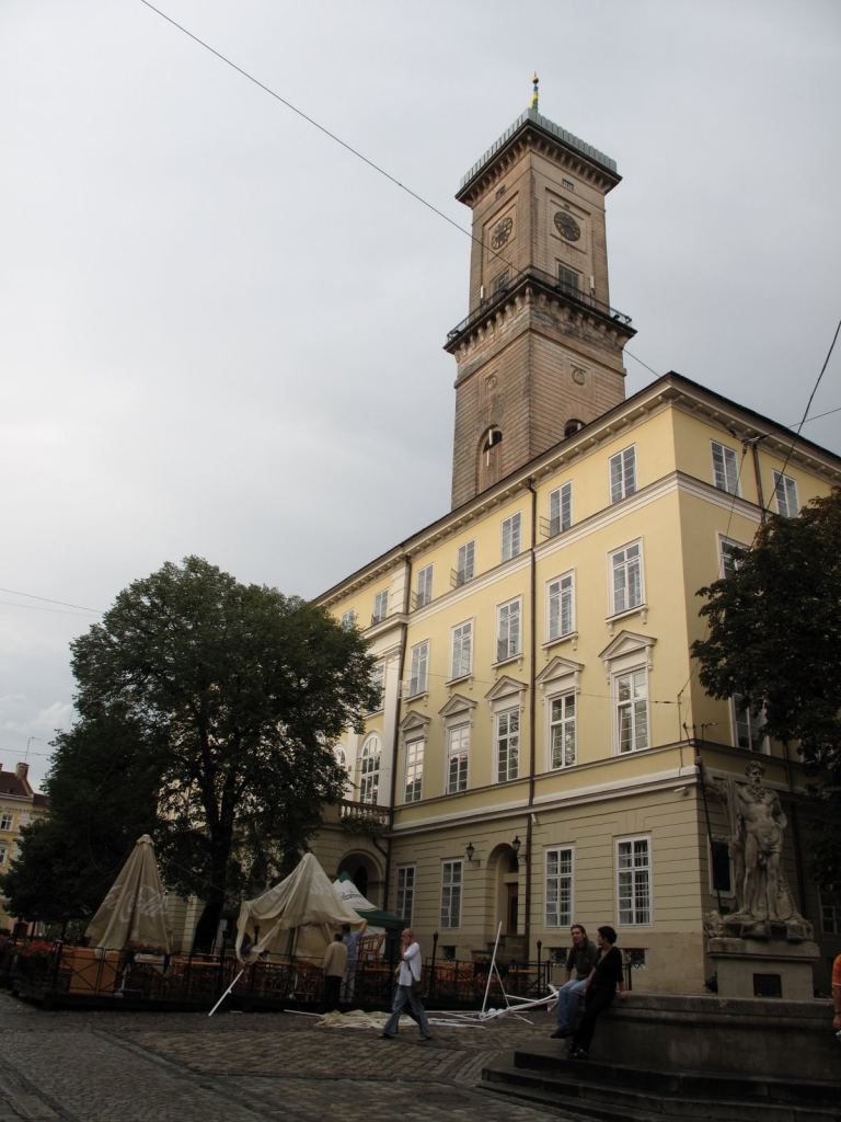 ,Городская ратуша - Улицами Львова