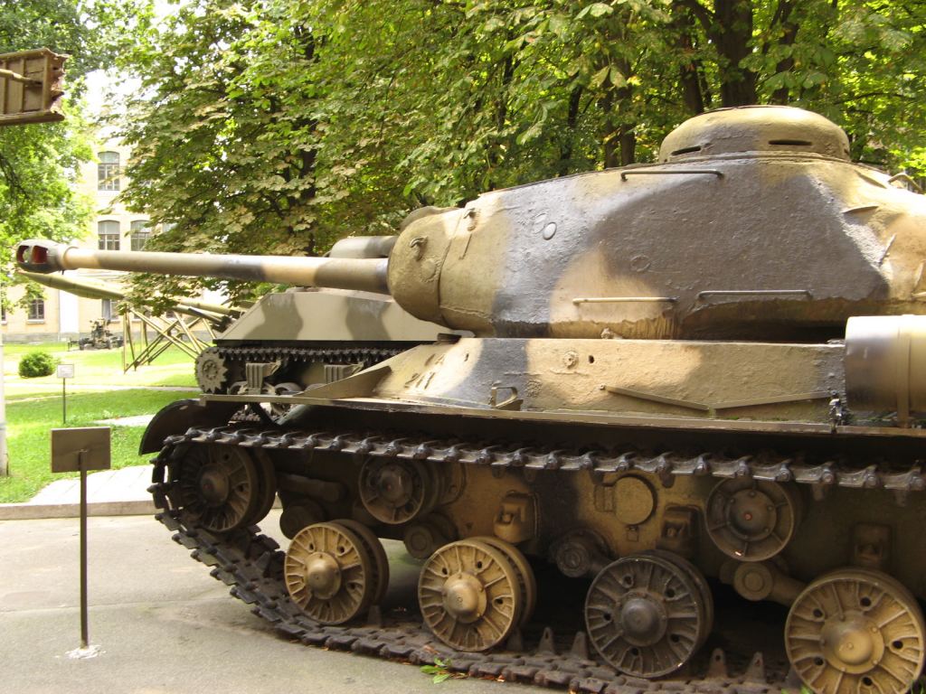 Фото 46 - Музей военной техники (Киев)