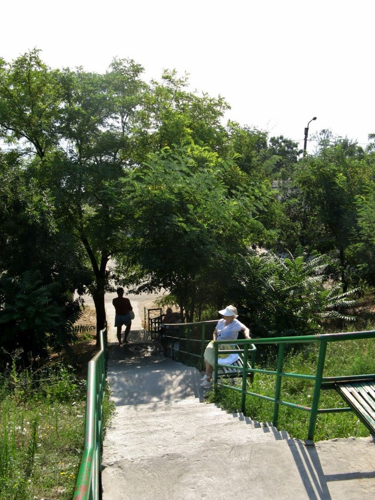 Лестница по склону к морю в санатории им. Горького - Парки в санаториях Одессы