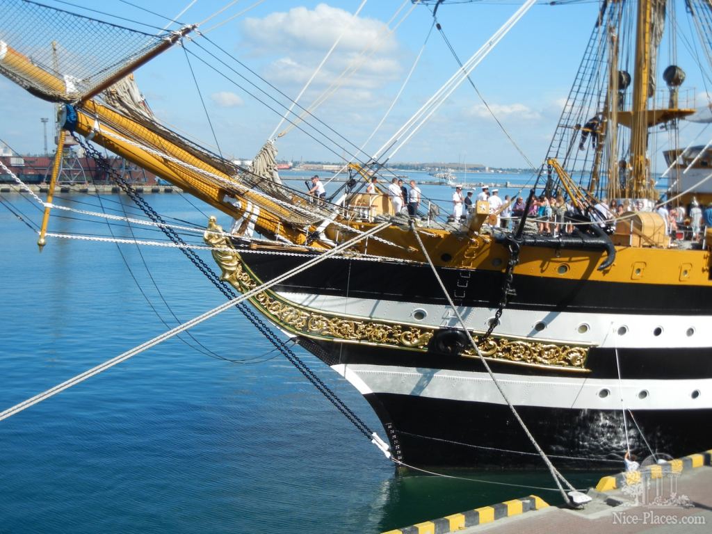 Фото 4 - Парусник Amerigo Vespucci в Одессе