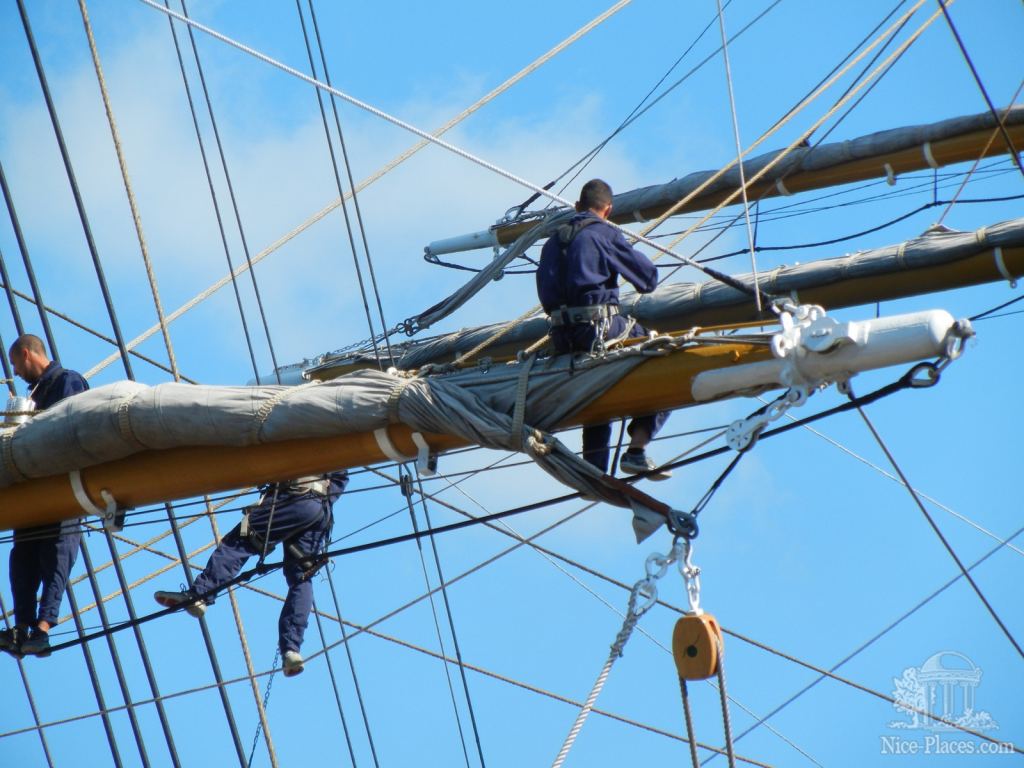 Фото 9 - Парусник Amerigo Vespucci в Одессе