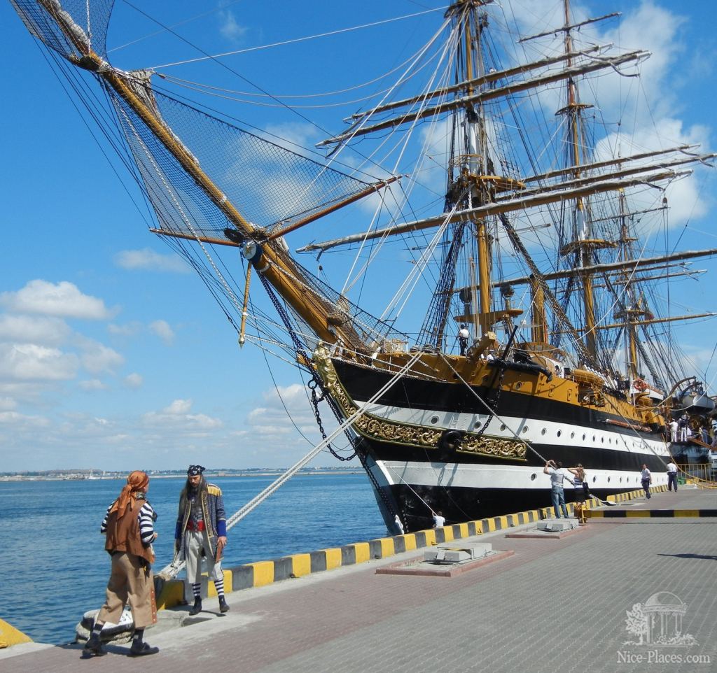 Фото 45 - Парусник Amerigo Vespucci в Одессе