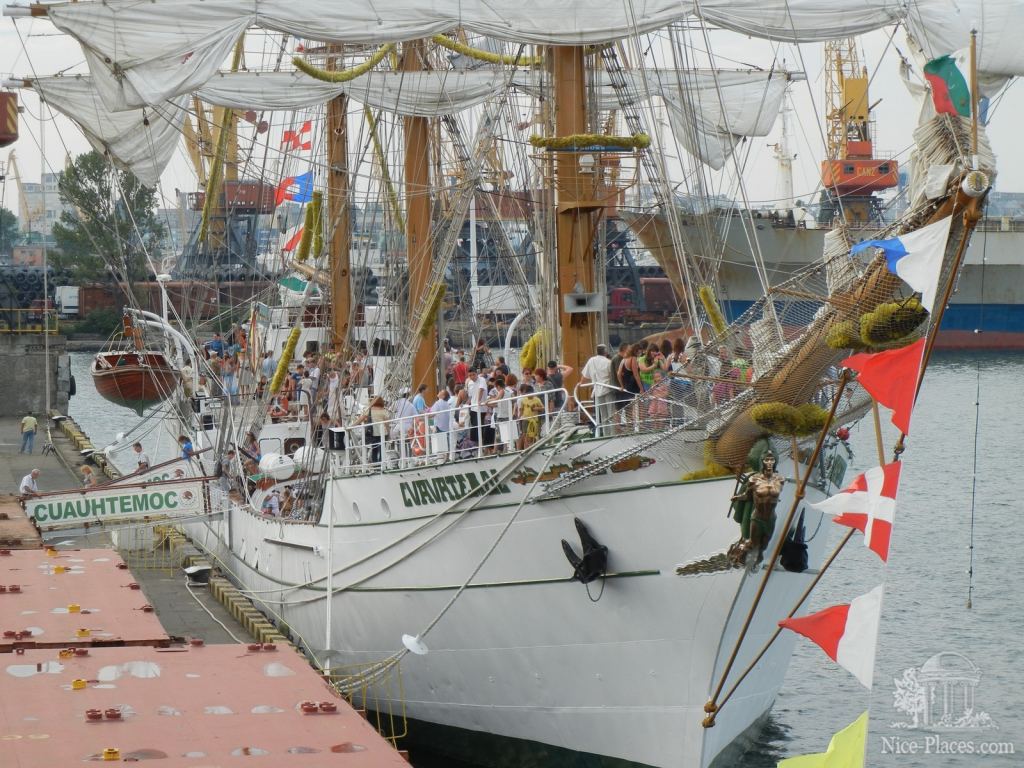 Фото 4 - Впервые в Одессе Мексиканский парусник "Cuauhtemoc"