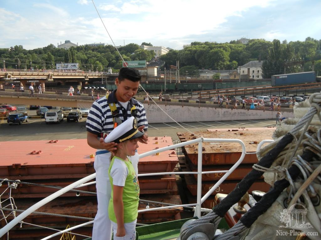 Фото 9 - Впервые в Одессе Мексиканский парусник "Cuauhtemoc"